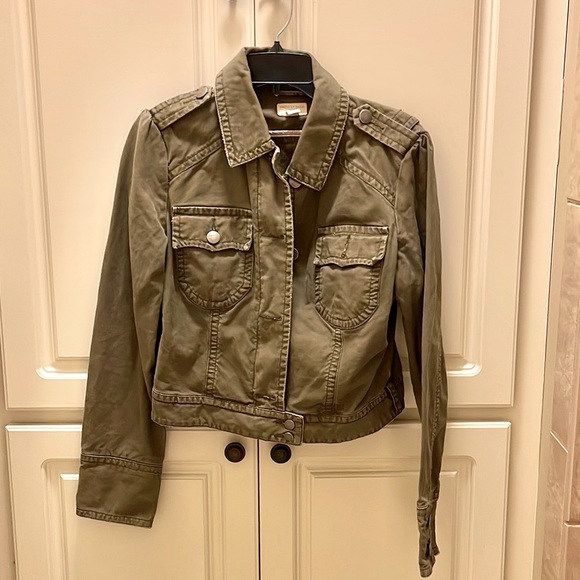 American Eagles Outfitters Jacket, size M, with belt loop bottom - Picture 5 of 12